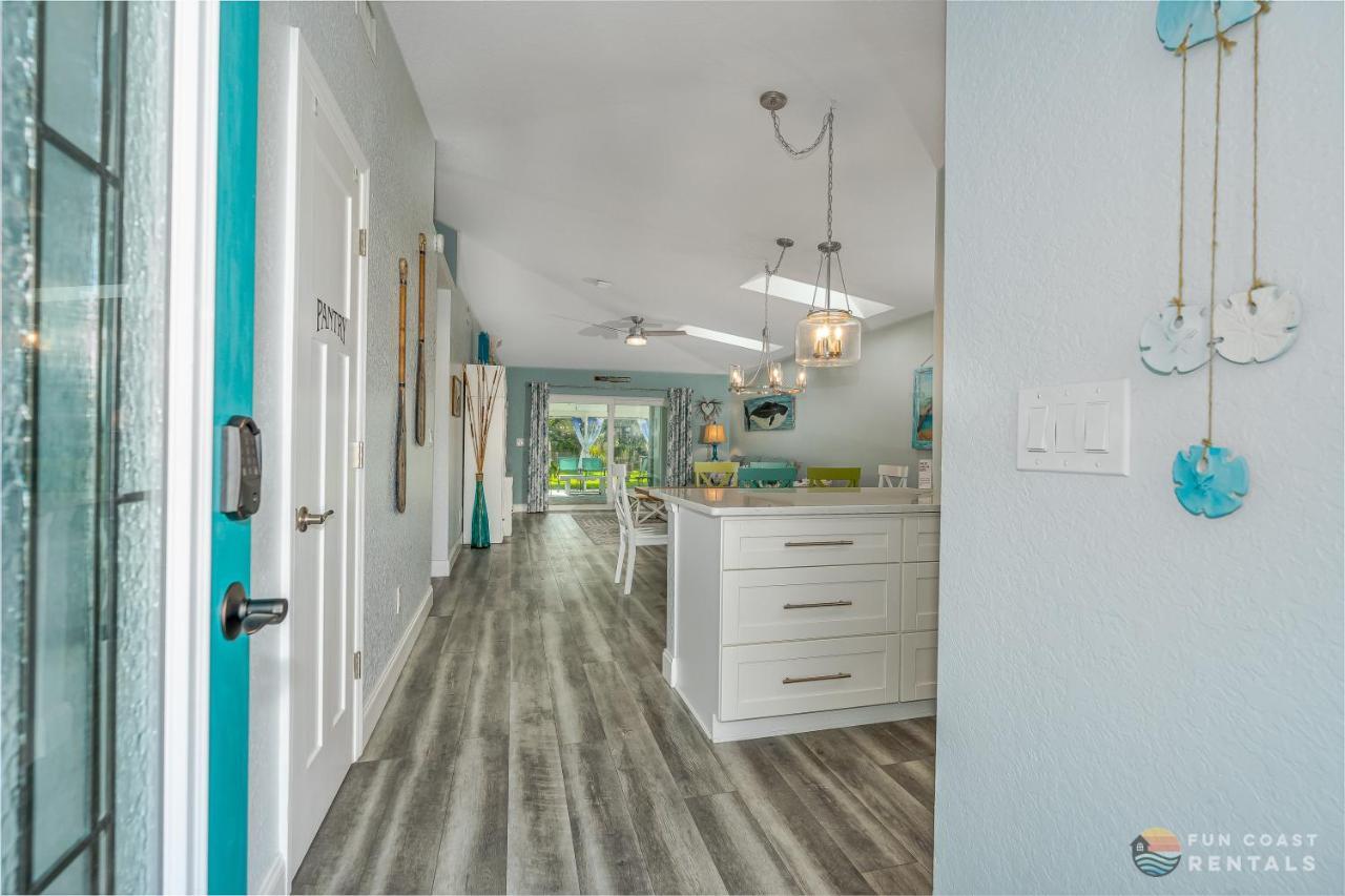 Dog Friendly Home Wprivate Fenced Yard, Garage & Fire Pit Steps To The Beach! New Smyrna Beach Eksteriør bilde