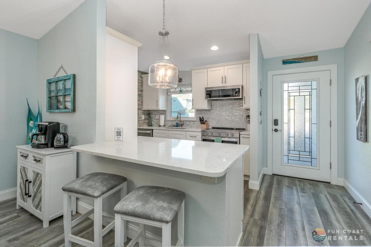 Dog Friendly Home Wprivate Fenced Yard, Garage & Fire Pit Steps To The Beach! New Smyrna Beach Eksteriør bilde