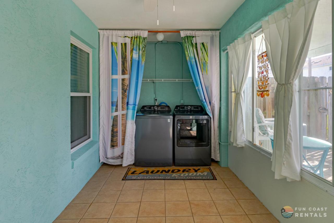 Dog Friendly Home Wprivate Fenced Yard, Garage & Fire Pit Steps To The Beach! New Smyrna Beach Eksteriør bilde